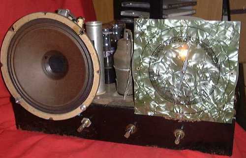 Front Chassis of Larsen Radio