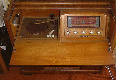 Philips Hi Z Radiogram. Open.