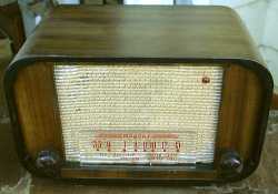 Regent Wooden Radio