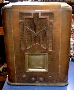 Aerial 175 Radio Cabinet Front