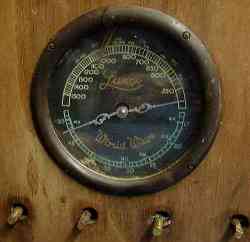 Dial of Luxor Radio